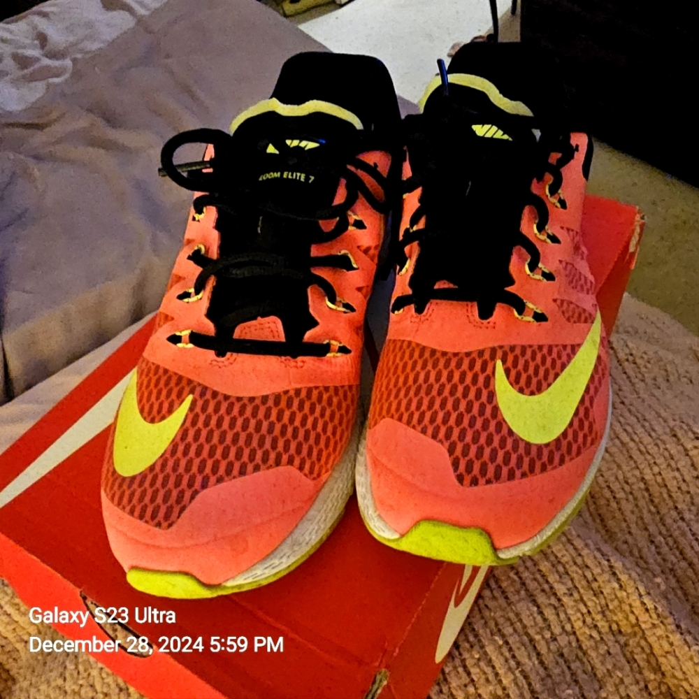 NIKE ZOOM ELITE7